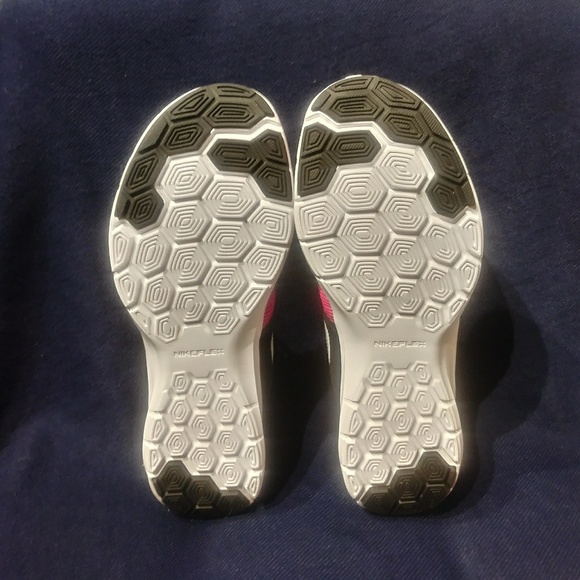 womens nike flex bijoux review